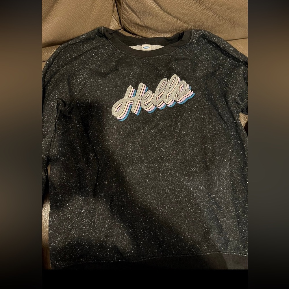 Women’s sweatshirt size small